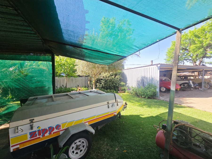 4 Bedroom Property for Sale in Fichardt Park Free State